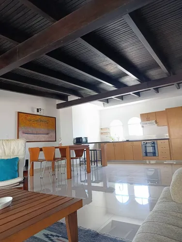 Se Alquila Apartamento En La Urb. Sebucan Con Vista Al Avila Y No Falta El Agua