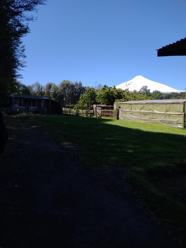 Parcela Con Casa De Dos Dormitorios