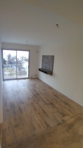 Excelente Departamento Un Dormitorio 6 E/ 65 Y 66