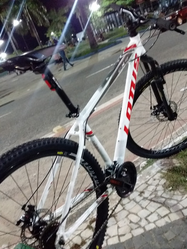 Bike Lotus Cxr Branca Aro 29