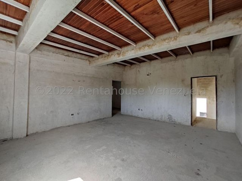 Imagen 11 de 30 de Townhouse En Venta Con Financiamiento, Barrio Sucre. Las Delicias Maracay 23-7799 Hc