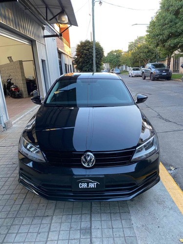 Volkswagen Vento 2.0 Advance Pack Summer /// 2016 - 82.000km
