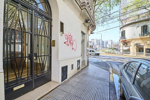 Venta Departamento 3 Ambientes Antiguo Con Balcón Ex Pasaje Peluffo Almagro