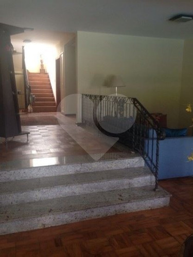 Sobrado 4 Suítes, 5 Vagas De Garagem. Piscina Com Raia Olimpica - 345-im109871