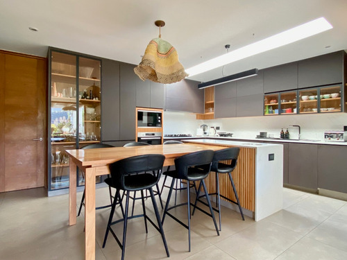 Se Vende Espectacular Casa En Condoinio / Con Novación