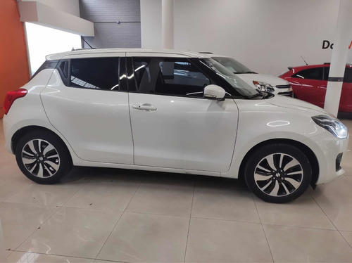 Imagen 3 de 15 de Zuzuki Swift Glx Bosterjet Blanco Aut. Mod. 2018