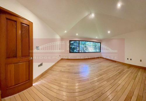 Gran Casa En Renta En Condominio En Pico De Sorata, Jardines De La Montaña, Cdmx.
