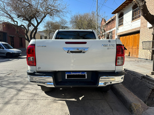 Toyota Hilux 2.8 Cd Srx 177cv 4x4 At