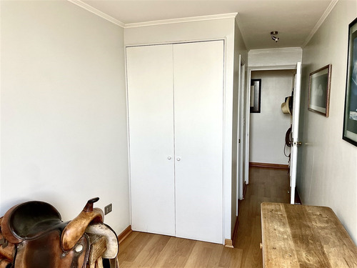 Departamento En Venta De 4 Dorm. En Lo Barnechea