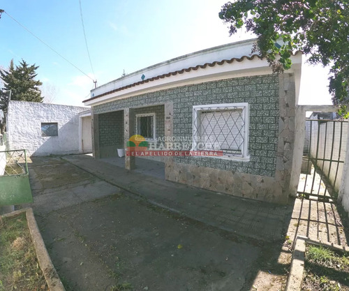 Casa De 3 Dormitorios  Venta En Villa Alegría, Progreso. 