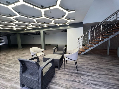 Se Vende Casa Comercial 297m2 Chuao 3134