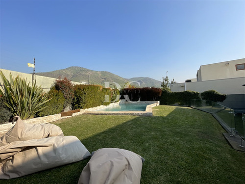 Casa En Chamisero A Pasos Alianza Francesa Chicureo Colina