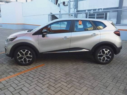 Imagem 8 de 10 de Renault Captur 2.0 16v Hi-flex Intense Automático