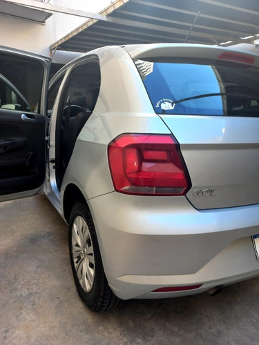 Imagen 4 de 9 de Volkswagen Gol Trend 2018 1.6 Trendline 101cv