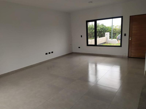 Imagen 2 de 12 de Dúplex De 3 Dormitorios En Venta En San Ignacio Village. Se Escucha Oferta.