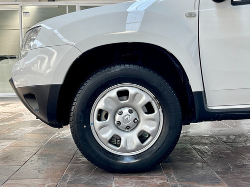 Imagen 13 de 15 de Renault Duster Expression 2016