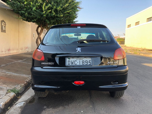 Imagem 3 de 15 de Peugeot 206 Presence Motor 1.4 Flex Completo