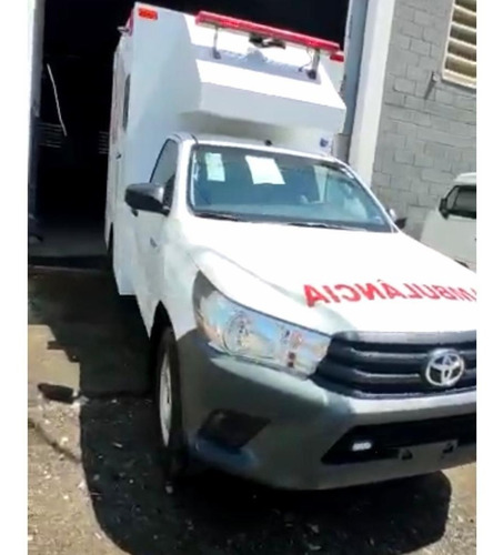 Imagem 2 de 11 de Toyota Hilux