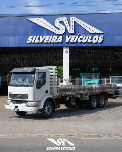 Volvo Vm 210 - Ano: 2004 - Carroceria