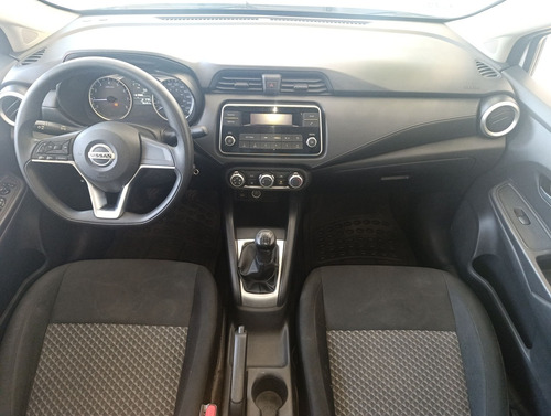 Nissan Versa 1.6 Sense Mt