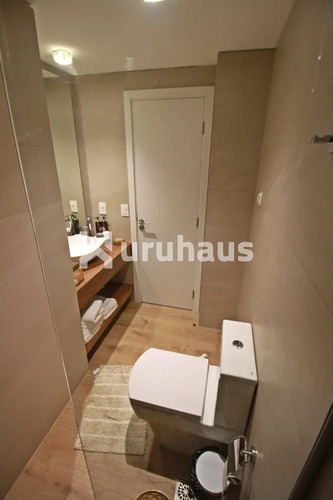 Venta Apartamento Un Dormitorio Punta Del Este Playa Brava Primera Linea Trump Tower