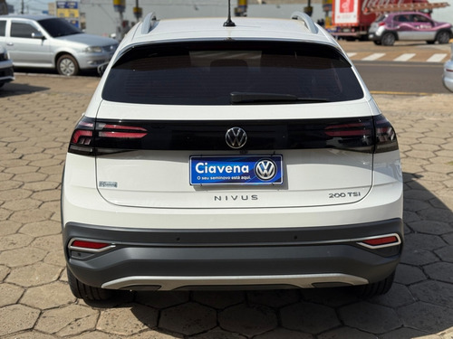 Volkswagen Nivus 1.0 200 TSI TOTAL FLEX HIGHLINE AUTOMÁTICO