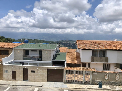 Casa En Calle Cerrada En Alto Prado Mls #24-21618