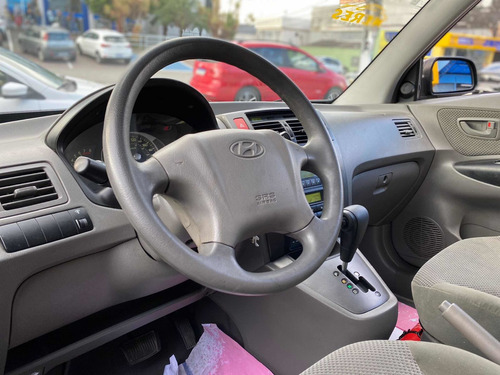 Imagem 8 de 10 de Hyundai Tucson 2013 2.0 Gls 4x2 Flex Aut. 5p