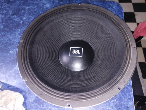 Vendo Parlante Jbl 18  De (( 1000 )) ((rms))