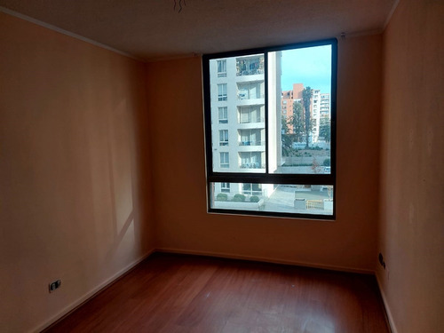 Departamento En Venta De 2 Dorm. En Macul