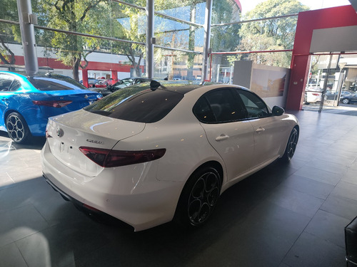 Alfa Romeo Giulia 2.0 280cv Veloce
