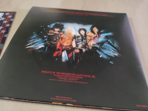 Cd Motley Crue - Shout At The Devil - Mini Lp Japão | Parcelamento