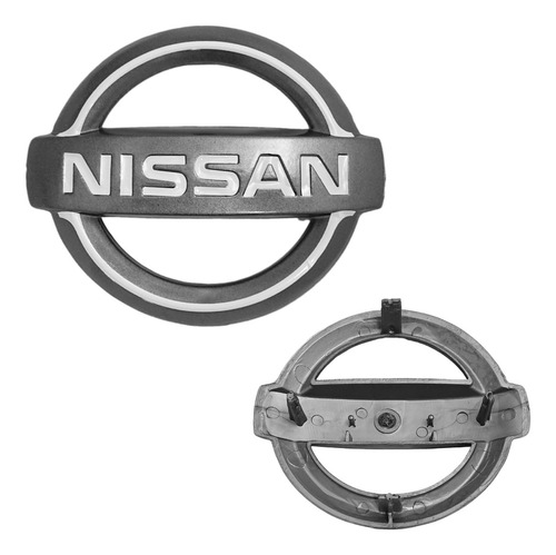 Emblema Parrilla Nissan Urvan 2013-2018 Gris
