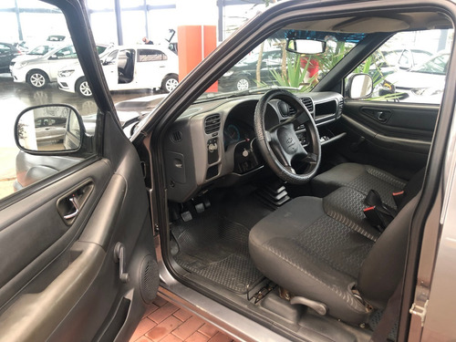 Imagem 4 de 6 de Chevrolet S10