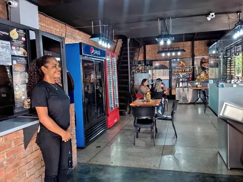 Leandro Araque Inzitu Realtors Vende Negocio De Parrilla En Av. Bolivar Inversionista!! Se Vende Fondo De Comercio A Pie De Calle