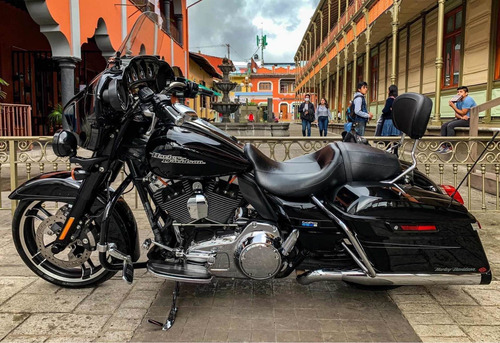 Imagen 2 de 8 de Harley Davidson Street Glide 2015