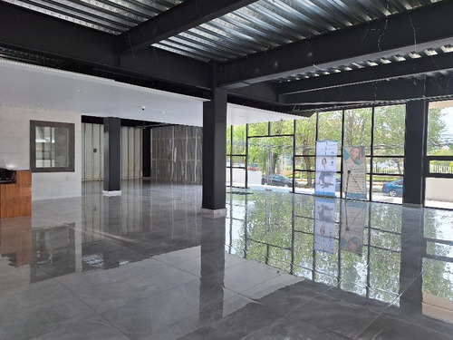 Local Comercial En Renta En Colonia Real De Arcos, Metepec, Estado De México