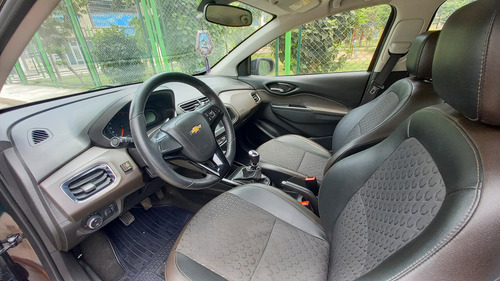 Auto Sin Prenda Vehicular De Uso Particular Con Soat Vigente