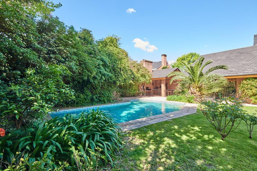 Imagen 19 de 28 de Casa A La Venta En Martínez Con Imponente Parque