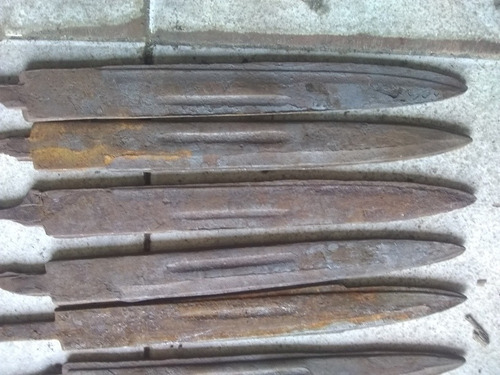 Hojas De Cuchillo