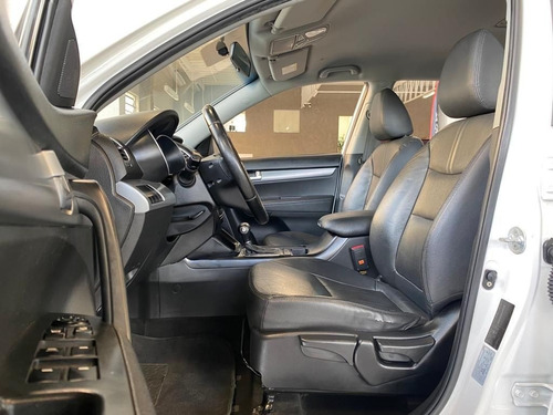 Imagem 6 de 20 de Kia Sorento 2.4 Ex 4x2 16v