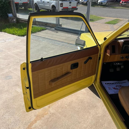 Imagen 13 de 21 de Isuzu C/simple Kb Diesel A. Ac. Long Bed 4x2 Año 1981