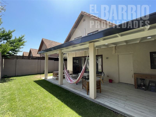 Casa En Venta La Reserva- Chicureo