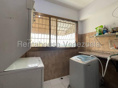 Excelente Apartamento En Venta En San Agustín Cerca De Maracay Excelente Zona Amplio Cómodo Y Seguros Nela 25-9386