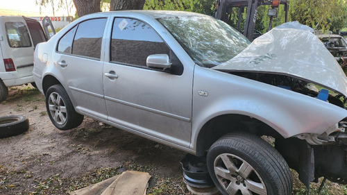 Oportunidad Entero O Por Partes Volkwagen Bora Chocado