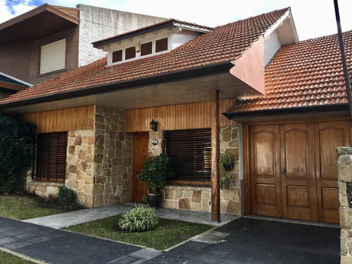 Casa En Venta En Barrio Parque