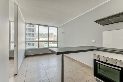 Arriendo Depto En Av Independencia. Piso 24. Vista Sur