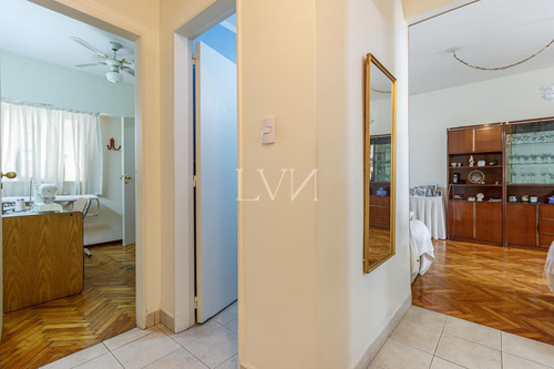 Venta Departamento 3 Ambientes Con Dependencia Y Patio - Balvanera