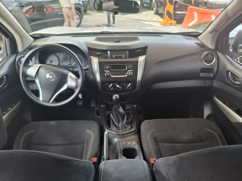 Nissan Doble Cabina Np300 2020