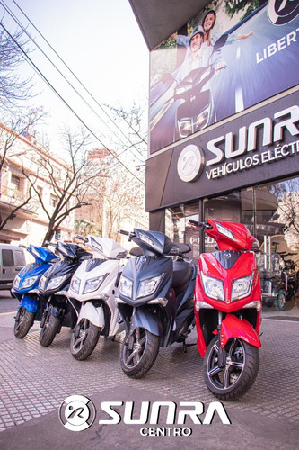 Imagen 22 de 25 de Moto Eléctrica Hawk / Promoción Con Baúl De Regalo / A